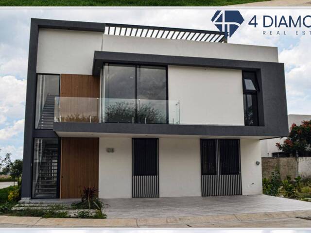 #68 - Casa para Venta en León - GT - 3