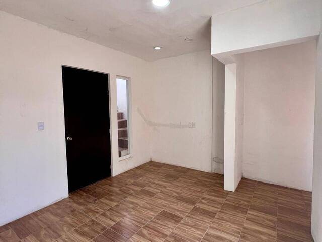#76 - Casa para Venta en Irapuato - GT - 2
