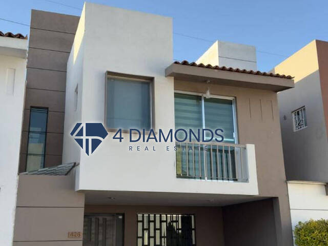 #82 - Casa para Venta en Irapuato - GT