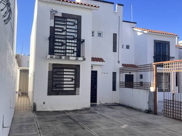 #118 - Casa para Venta en Irapuato - GT