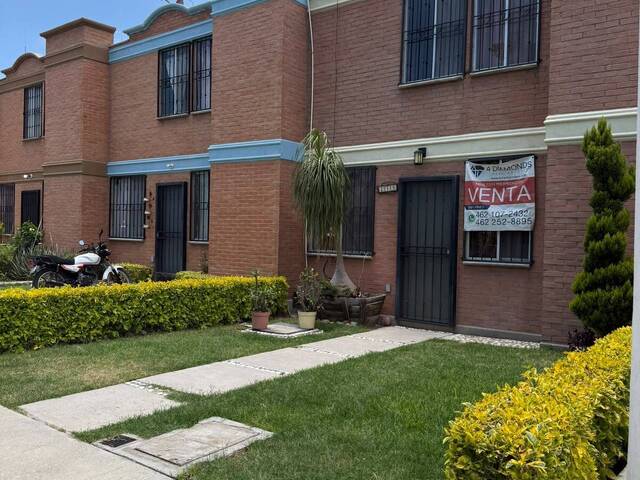 #128 - Casa para Venta en Irapuato - GT