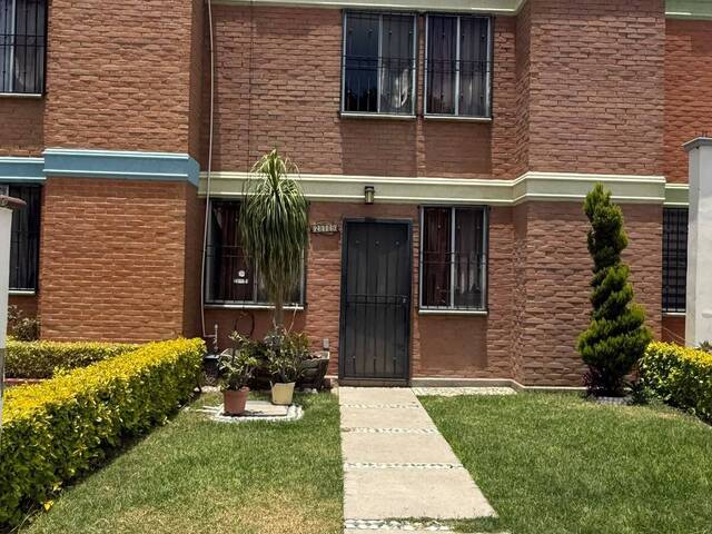 #128 - Casa para Venta en Irapuato - GT